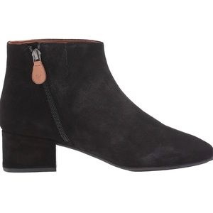 Gentle Souls by Kenneth Cole Women's Ella Low Heel Bootie Ankle Boot